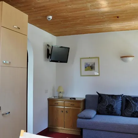 Pensjonat - Und Fruehstueckspension Jaegerheim Kaunertal