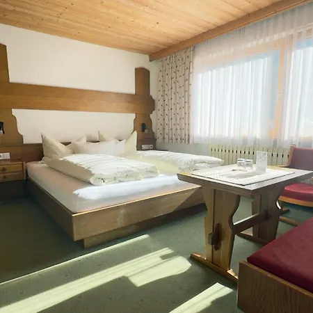 - Und Fruehstueckspension Jaegerheim Pensjonat 3*