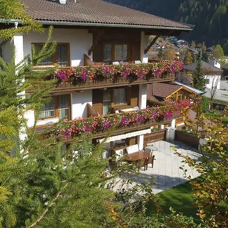 - Und Fruehstueckspension Jaegerheim Guest house *