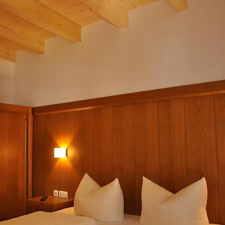 Guest house - Und Fruehstueckspension Jaegerheim Kaunertal